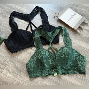 Honeydew Bundle of 2 Wide Lace Strap Racerback Bralettes in Black & Green Size L